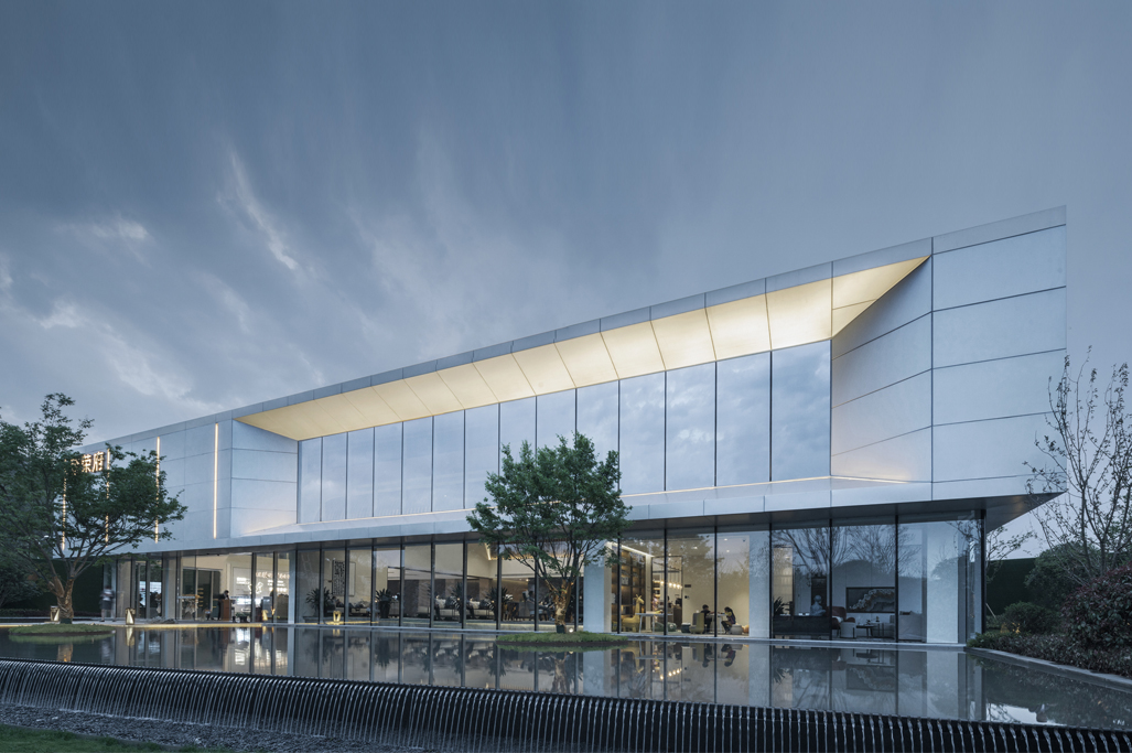 南京招商雍荣府